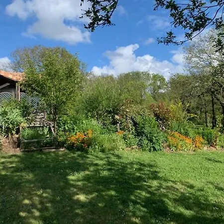 Camping Site Naturel Proche Lac, 20 Mn Des Plages Vendee - 6 Pers
